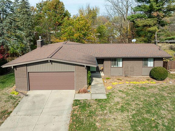 2nd image of 5029 Creekview Dr SE