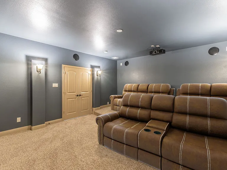 7565 Rawlins Ln — Photo 45