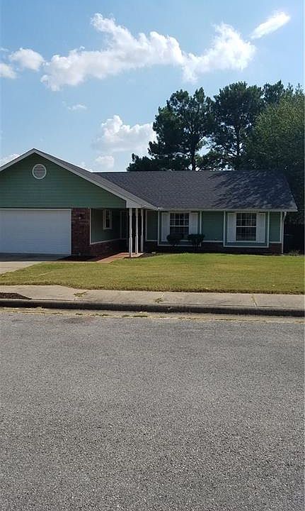 1st image of 2712 W Margaret St