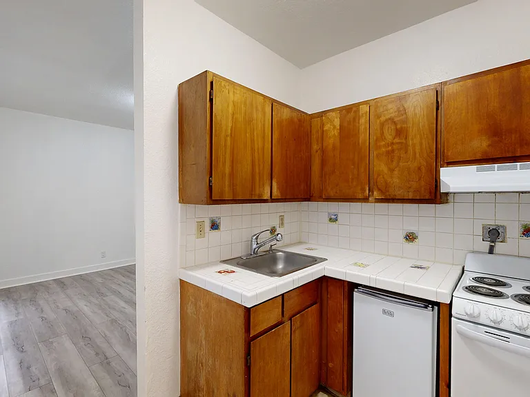 434 Leavenworth Street — Photo 3