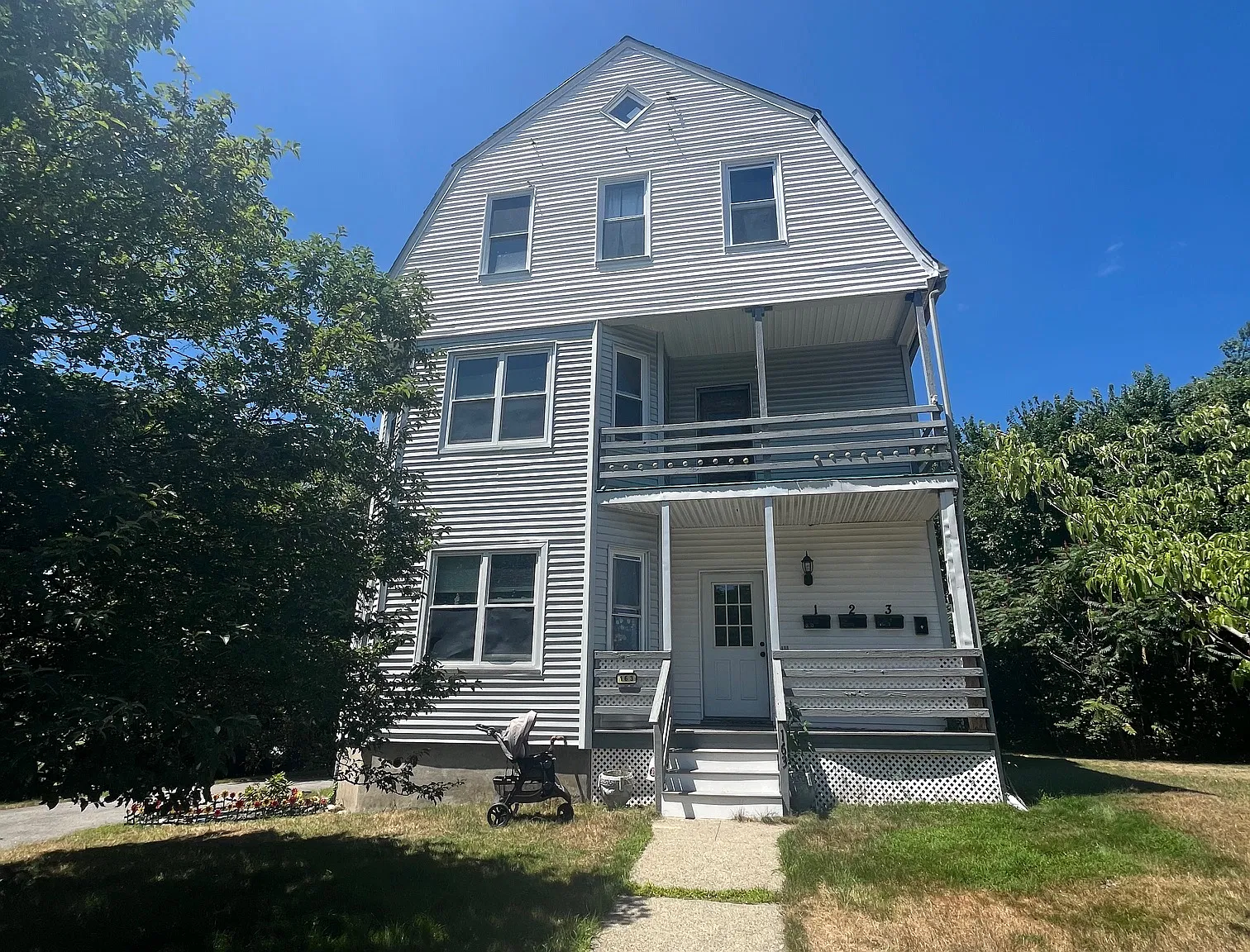 2 bed, $1,900 — Photo 1