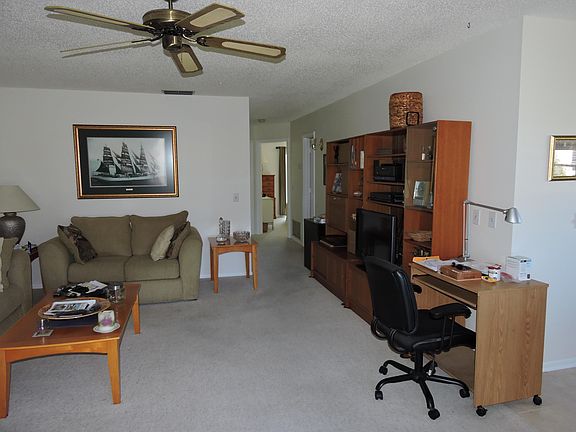 5th image of 22 Lake Vista Trl APT 201