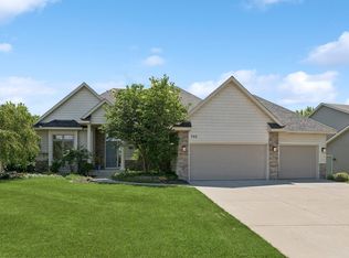 908 Superior Dr, Northfield, MN 55057