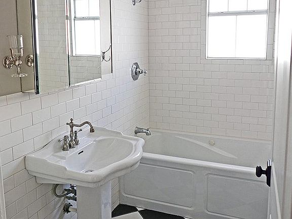 5th image of 810 French St #810