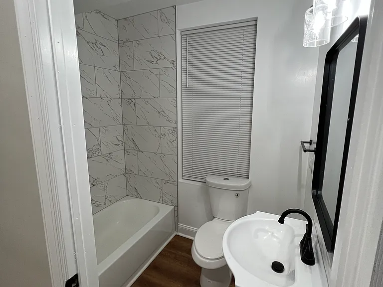 Bathroom 2 inside Bedroom 2