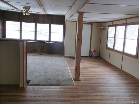 3rd image of 77 Andrus Cir