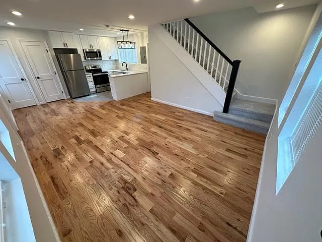 2 bed, 800 sqft, $2,550 — Photo 4