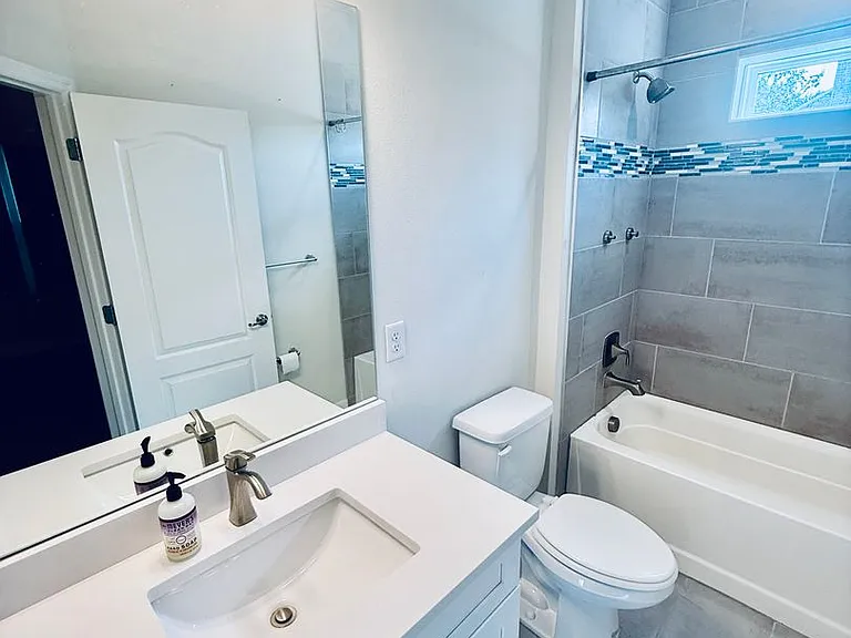 614 Lynbrook St NW — Photo 23