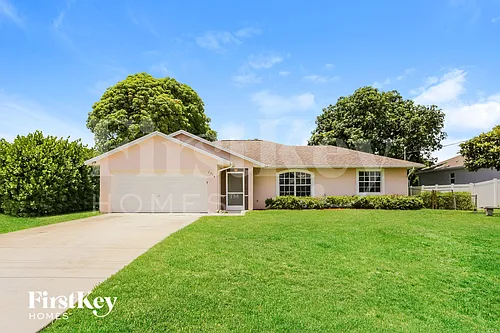 2514 SW Monterrey Ln Photo 1
