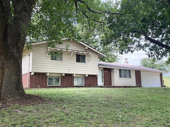 2nd image of 400 S Pleasant Hill Blvd
