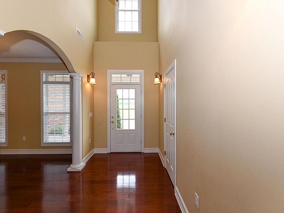 3rd image of 519 Secrist Springs Ln
