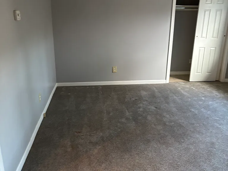370 W Commercial St #B — Photo 6