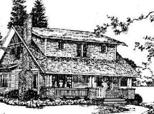 9521 N Town Loop NE, Bainbridge Island, WA 98110