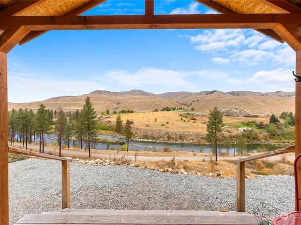 83 Danzel RD, Methow, WA 98834