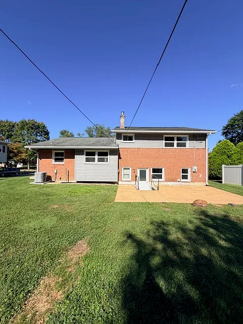 Vannicola - 2404 McCawber Drive - 1 — Photo 3