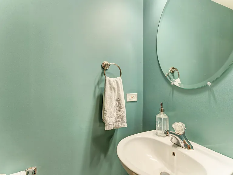 2272 Reflections Dr — Photo 15