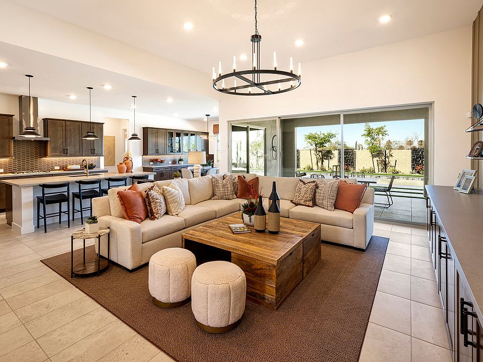 Pinnacle Model Great Room and Kitchen