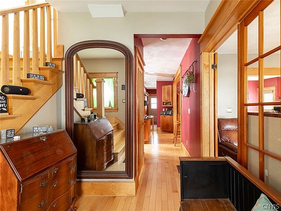 3rd image of 117 Thornton Ave