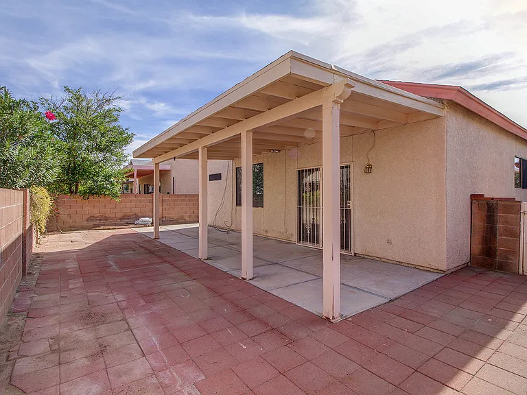 9985 E Paseo — Photo 9