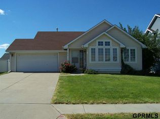 1418 N 20th St, Omaha, NE 68102