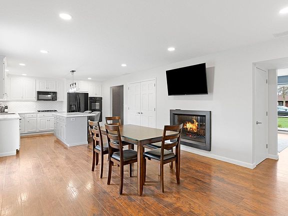 5th image of 3828 Bruneal St