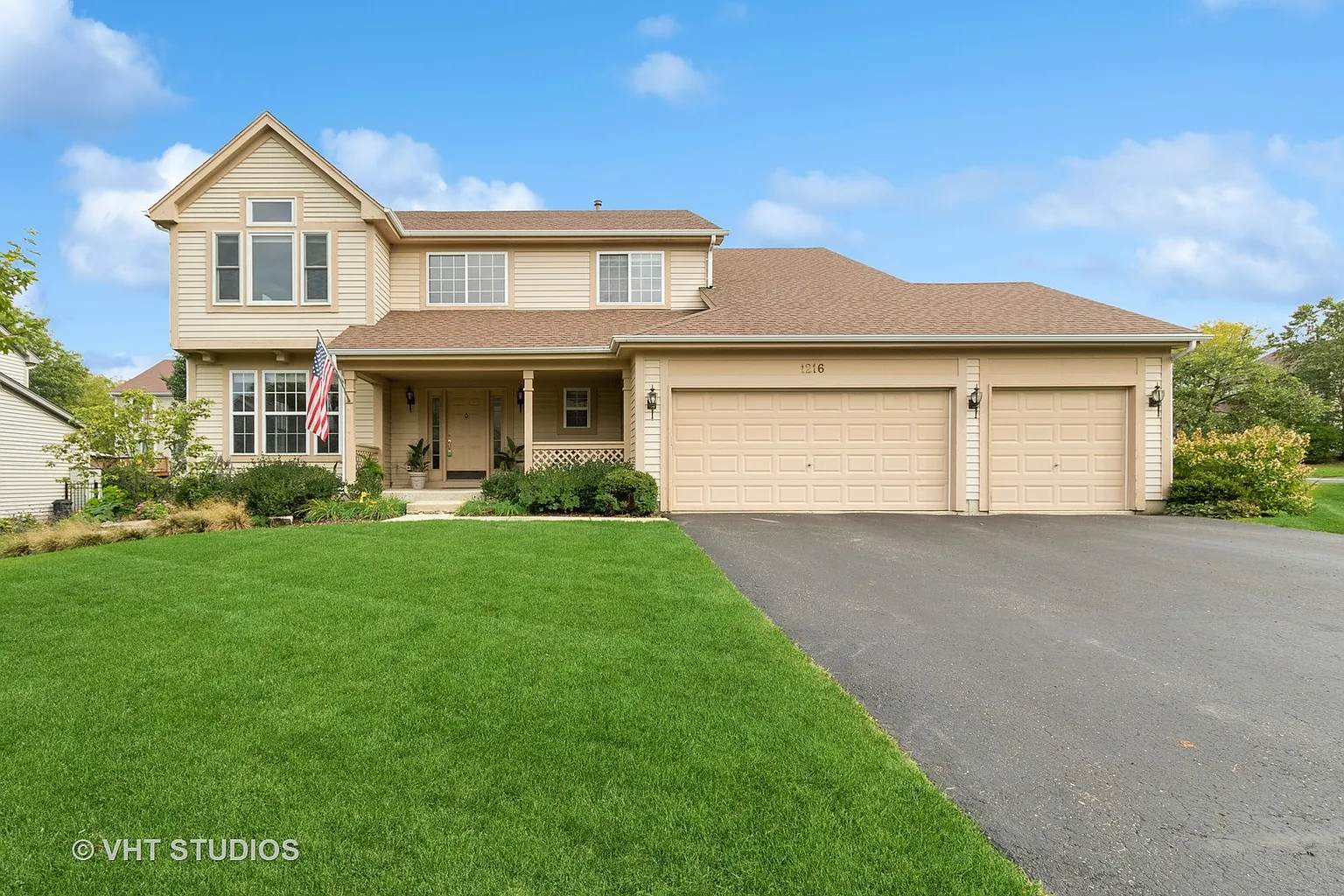 1216 Cortland Ln photo 1
