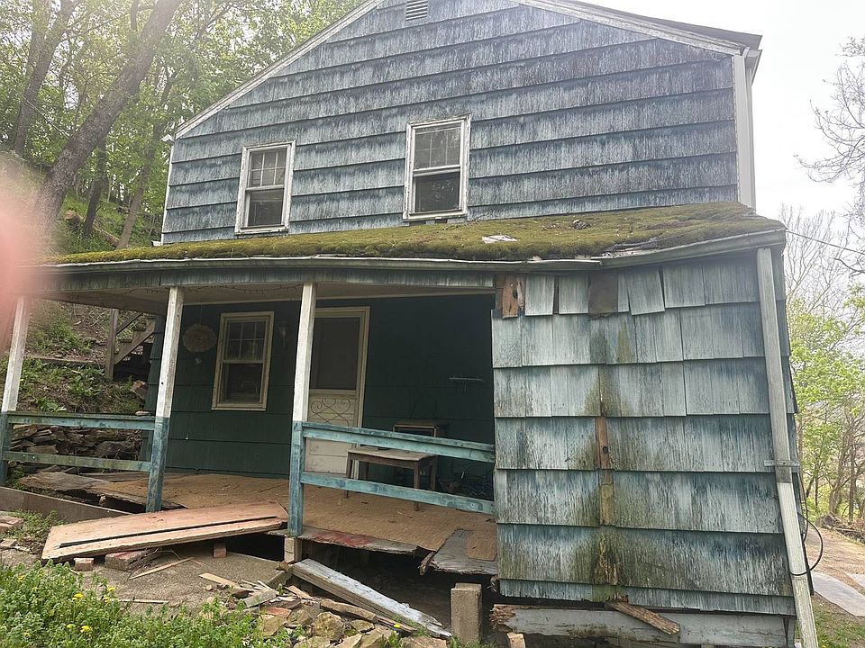 1st image of 2236 View St