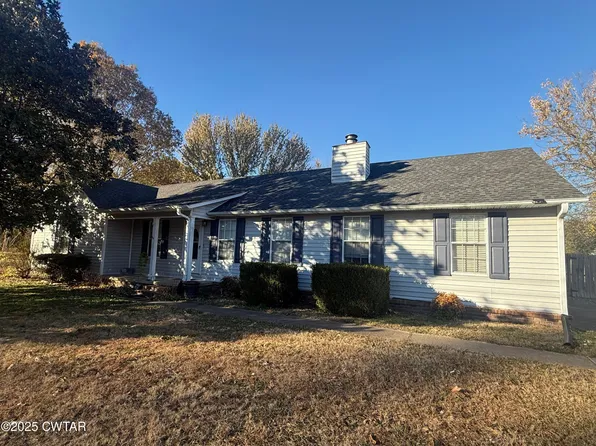 127 Parker Dr, Jackson, TN 38305