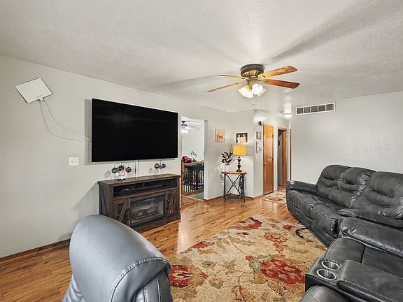 3rd image of 3631 S Brummett St