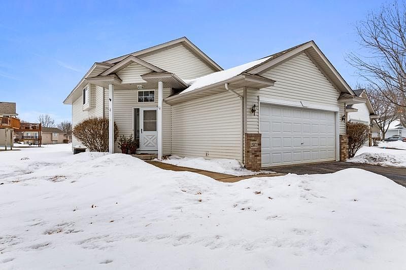 1st image of 25671 Forest Blvd