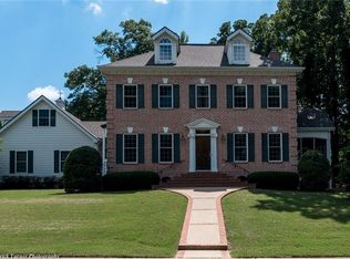 64 Stonehenge Dr, Bentonville, AR 72712