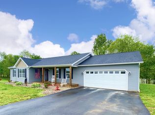 371 Tiptop Rd, Vine Grove, KY 40175