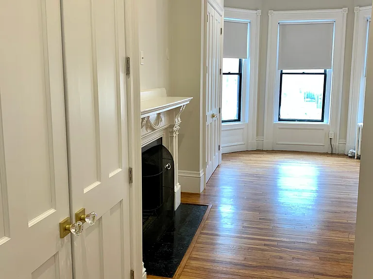 354 Marlborough St #1 — Photo 9
