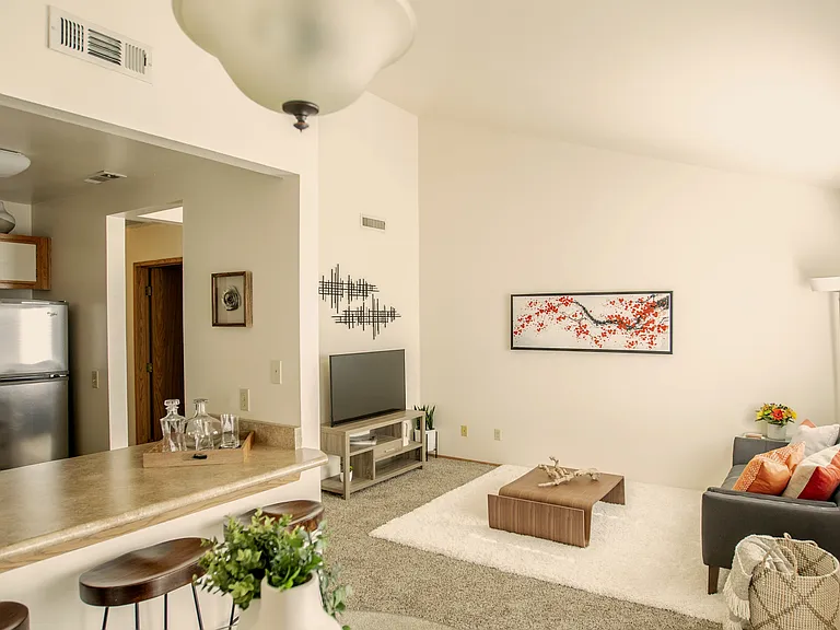 Anjou Club Apartment Homes — Photo 9