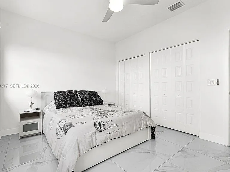 10533 NW 81st St — Photo 10