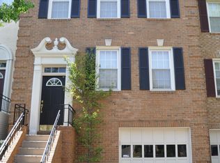 2061 Pieris Ct, Vienna, VA 22182