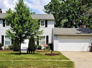 319 Old Bridge Rd, Grand Blanc, MI 48439