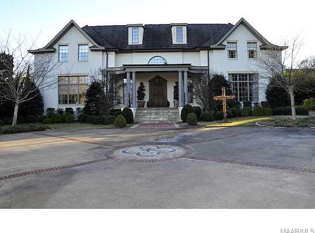 1st image of 2020 Myrtlewood Dr