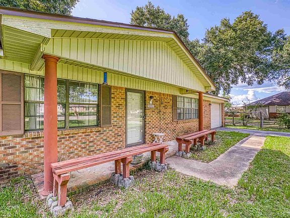 3rd image of 6052 Moss Ln
