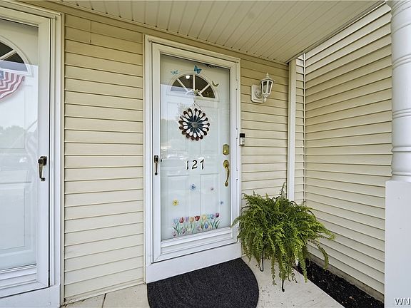 2nd image of 127 Olde Stone Ln