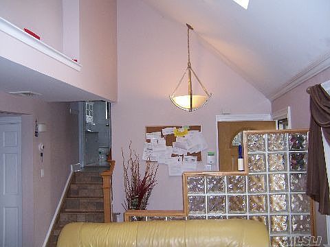 5th image of 38 Georgia Ave