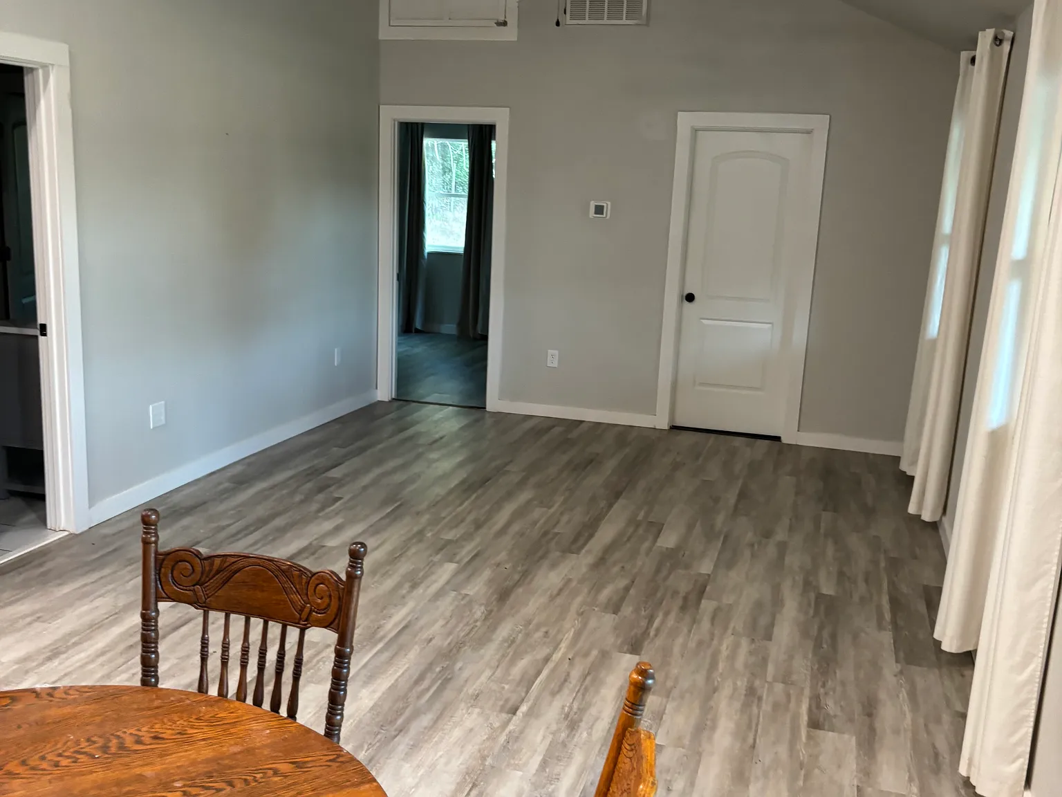 2 bed, 900 sqft, $1,550 — Photo 4