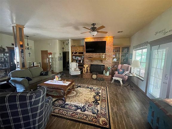 4th image of 1120 Cedar Canyon Dr