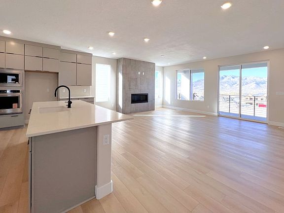 Sleek and Functional