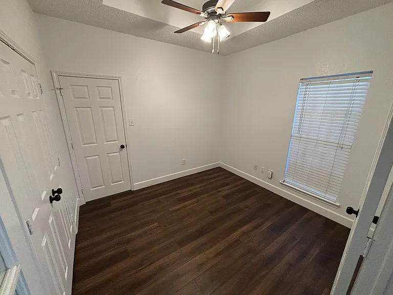 2316 London Dr — Photo 21