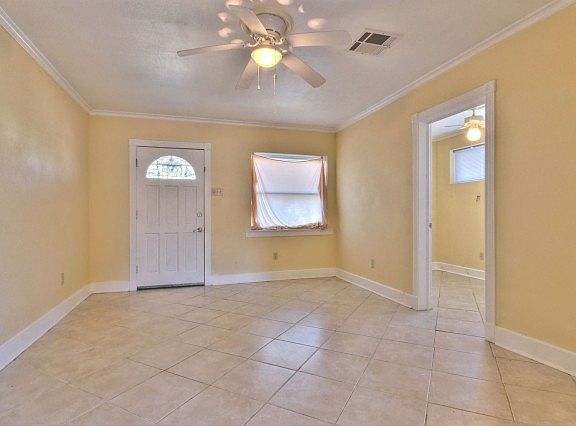 3rd image of 6009 Wilton Dr