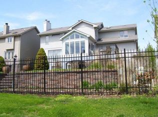 2613 Blackhawk Dr, Bellevue, NE 68123