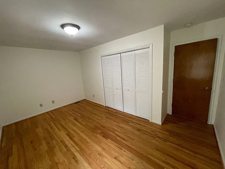 408 Sunset Dr — Photo 13