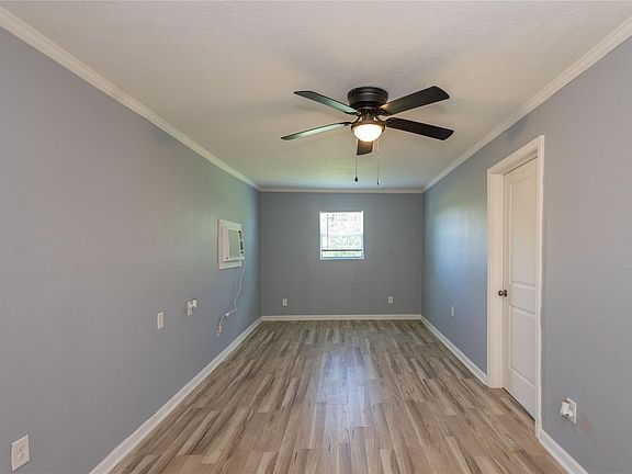 4th image of 1840 Ollie St