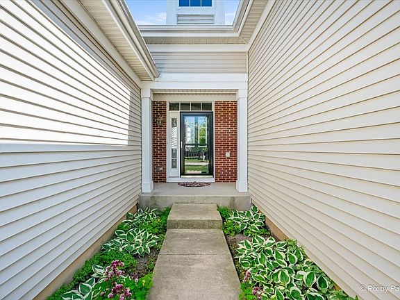 4th image of 3064 Fairhaven Ln